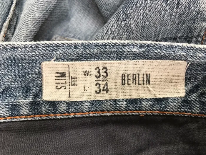 Jean bleu Sisley - Taille 33/34 - photo numéro 4