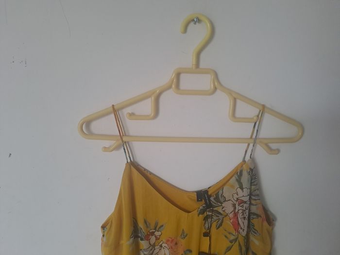 Robe d'été Neuve jaune floral Vero Moda Taille M - photo numéro 2