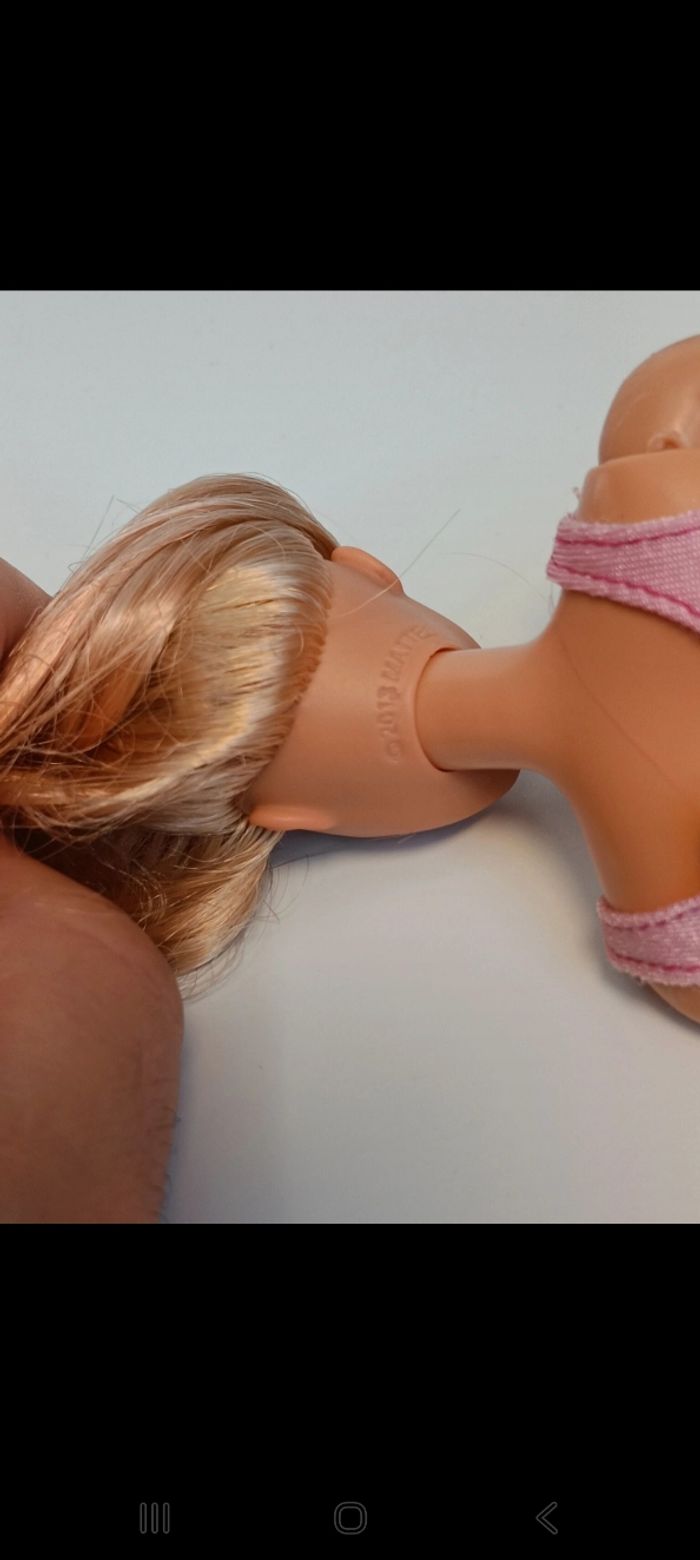 Poupée mattel barbie ensemble rose et dorure tête 2013 corp 2013 corp 2015 l49hf
Poupée et ensemble compris - photo numéro 5