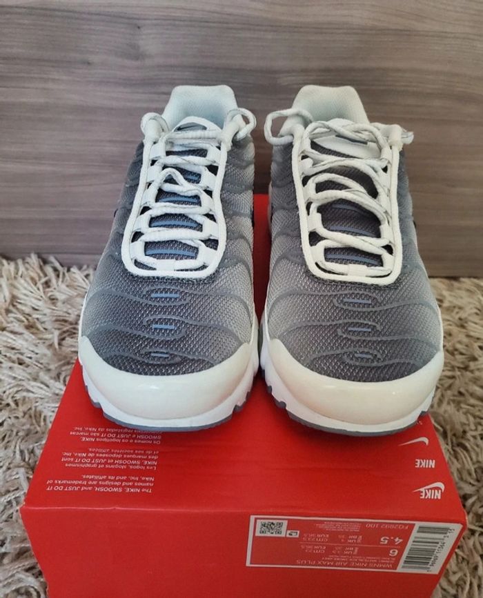 Basket Nike TN 36,5 Neuve - photo numéro 3