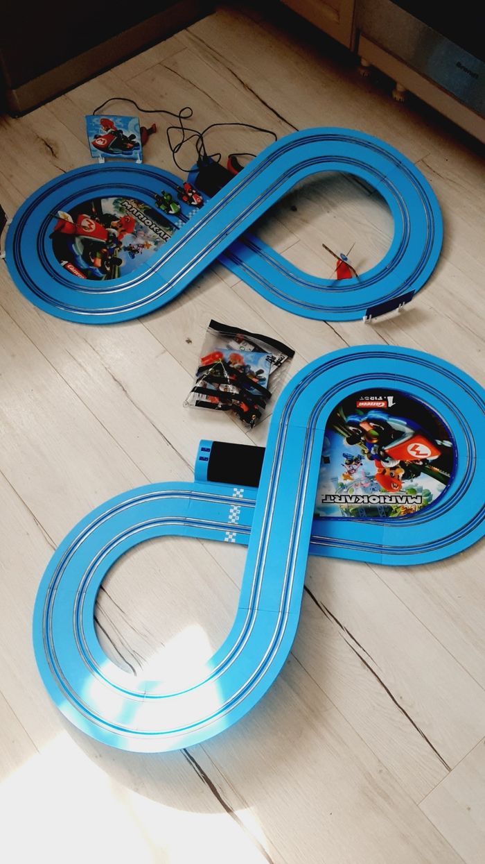 Jeu jouet circuit électrique Carrera first Mario kart - photo numéro 6