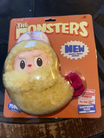 The monsters crevette wacky mart Shirmp  labubu neuf authentique  scellé