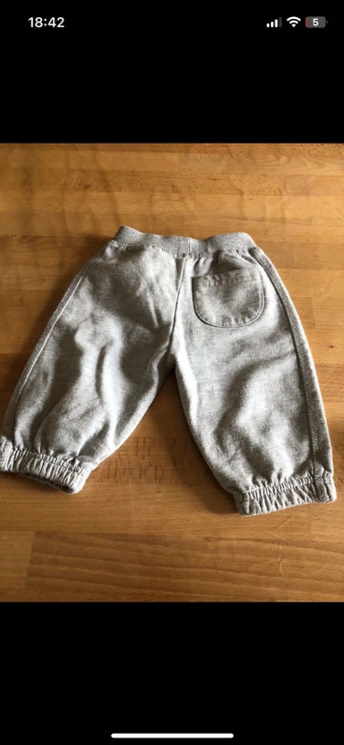 Lot 2 joggings - photo numéro 4