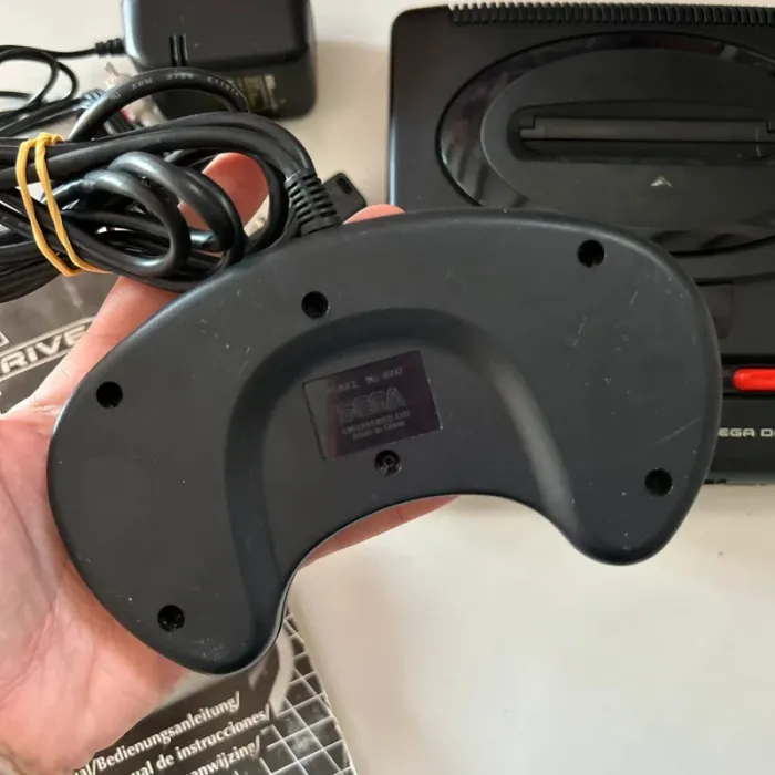 Console sega mega drive - photo numéro 9