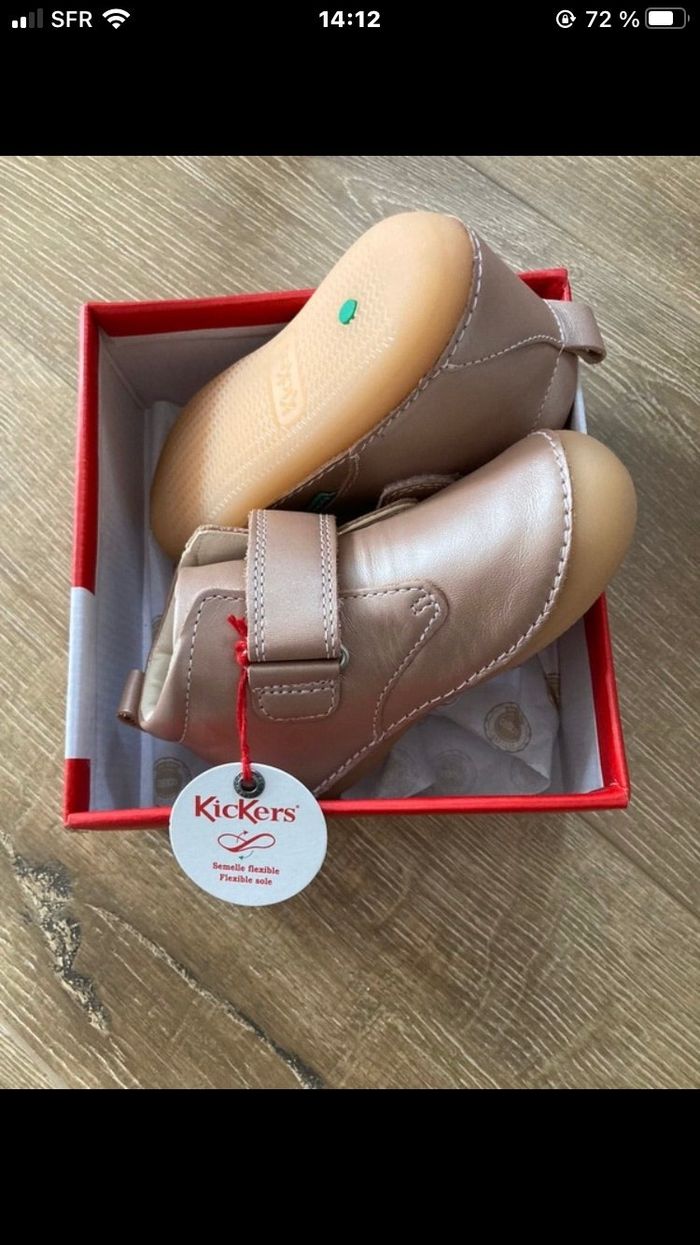 Kickers rose métal taille 23