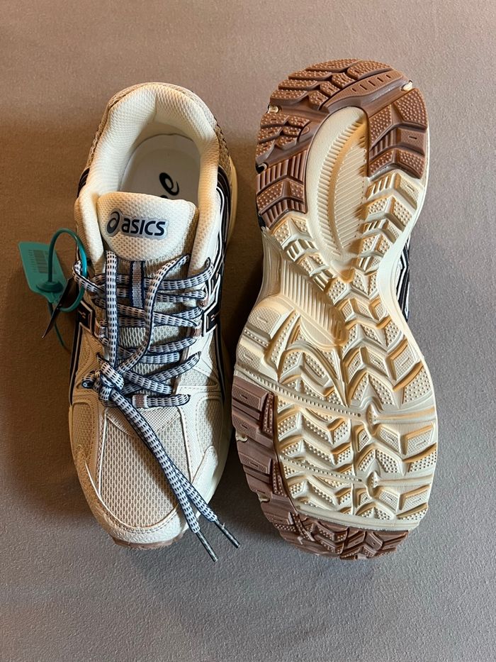 ASICS Gel-Kayano 14 crème / beige - Taille 43 - Neuve avec boîte - photo numéro 4