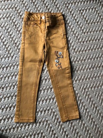Jean super skinny taille 2 ans