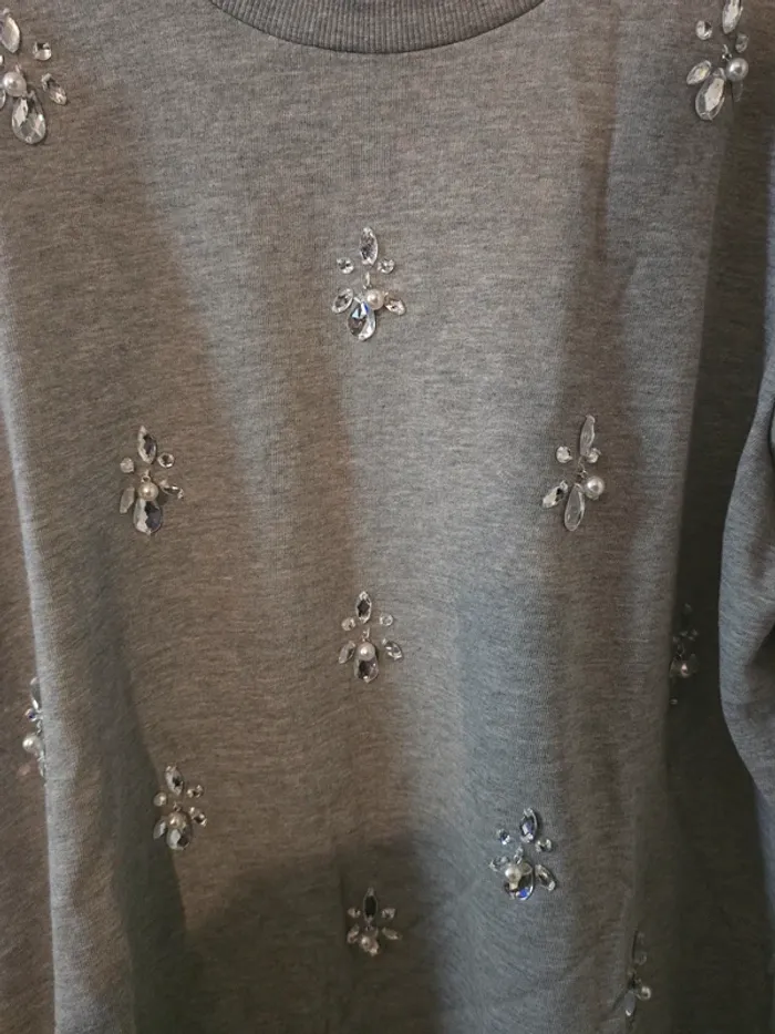 Pull avec perles - photo numéro 3
