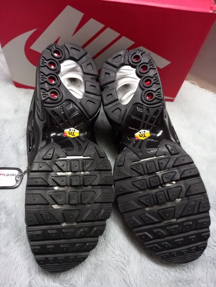 Baskets Air Max TN Black,  taille 43 - photo numéro 5