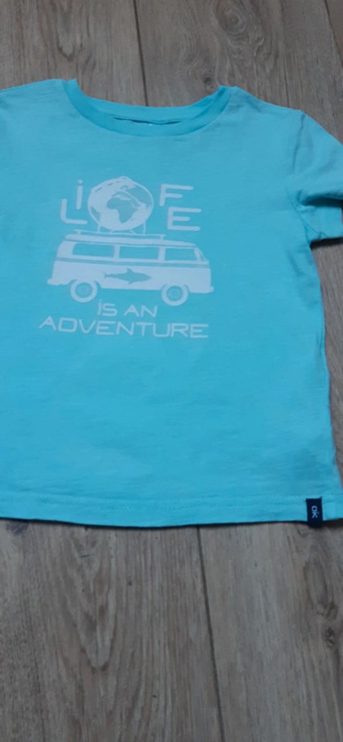 Tee-shirt MC okaidi bleu "camping car" 4 ans en parfait état - photo numéro 2