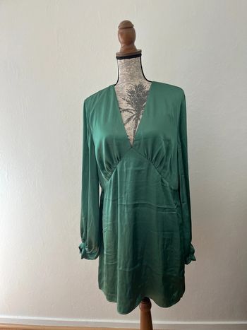 Robe satinée taille L