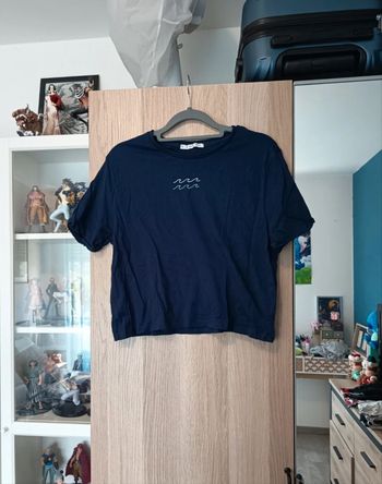 Tee-shirt top bleu marine avec 2 petites vagues blanches Easy Wear - Taille L 40