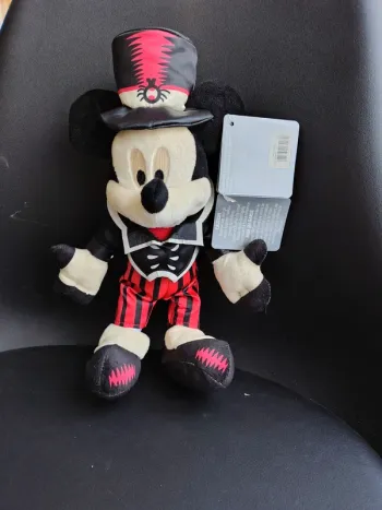 Disney halloween Mickey vandou 18 cm neuf