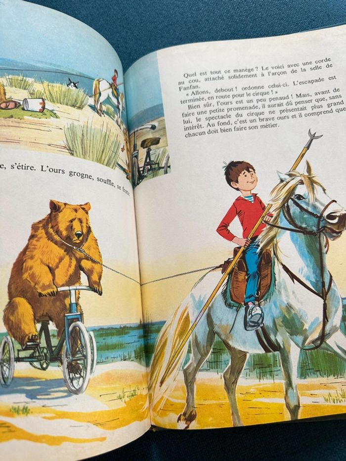 1970 Livre ancien Caroline et l’ours de Camargue Pierre Probst auteur Caroline albums Hachette - photo numéro 6