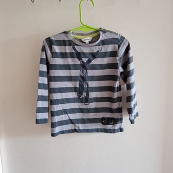 3 ans haut gris et noir fausse cravate