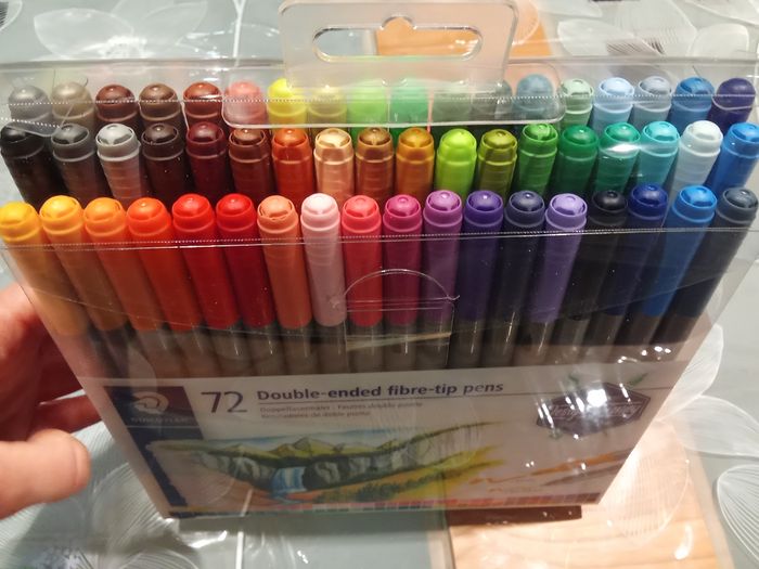 72 feutres double pointes Staedtler neuf - photo numéro 2