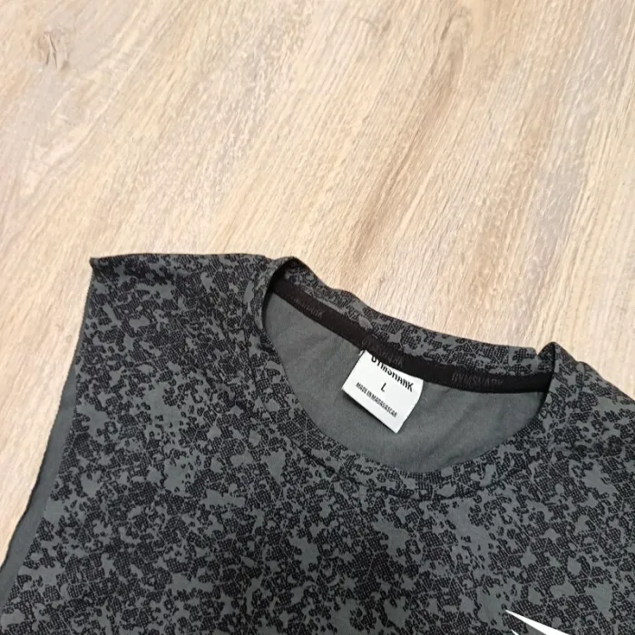 Teeshirt gymshark homme L débardeur gris foncé noir - photo numéro 4