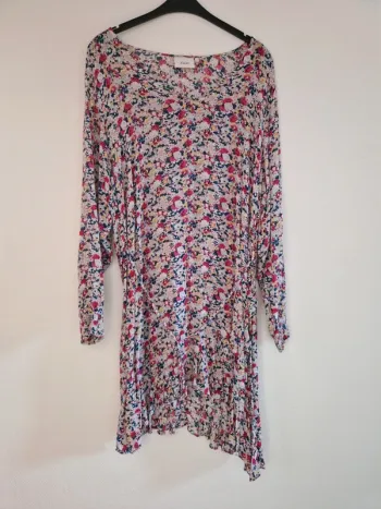 robe légère manche longue 48