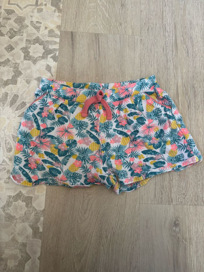 Short fille 8 ans