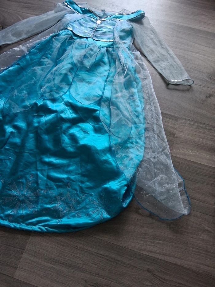 Robe la Reine des Neiges Disneyland Paris - photo numéro 4