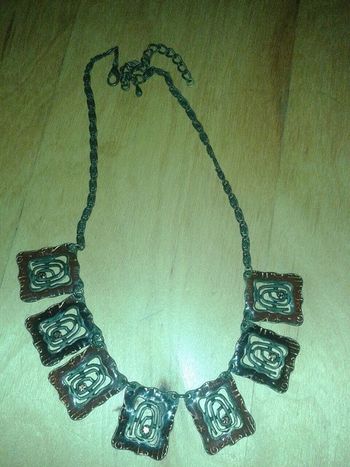 Collier ajoure réglable