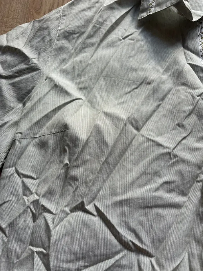 Chemise verte - photo numéro 2