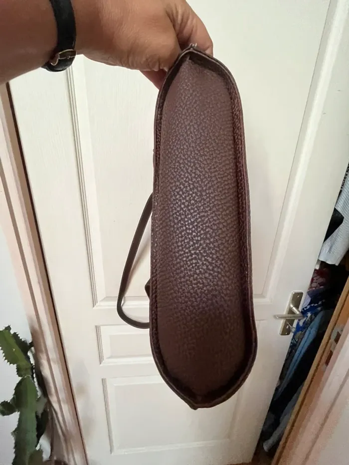 Sac bordeaux de la marque Paquetage  -  Ancien mais peut servir - photo numéro 3