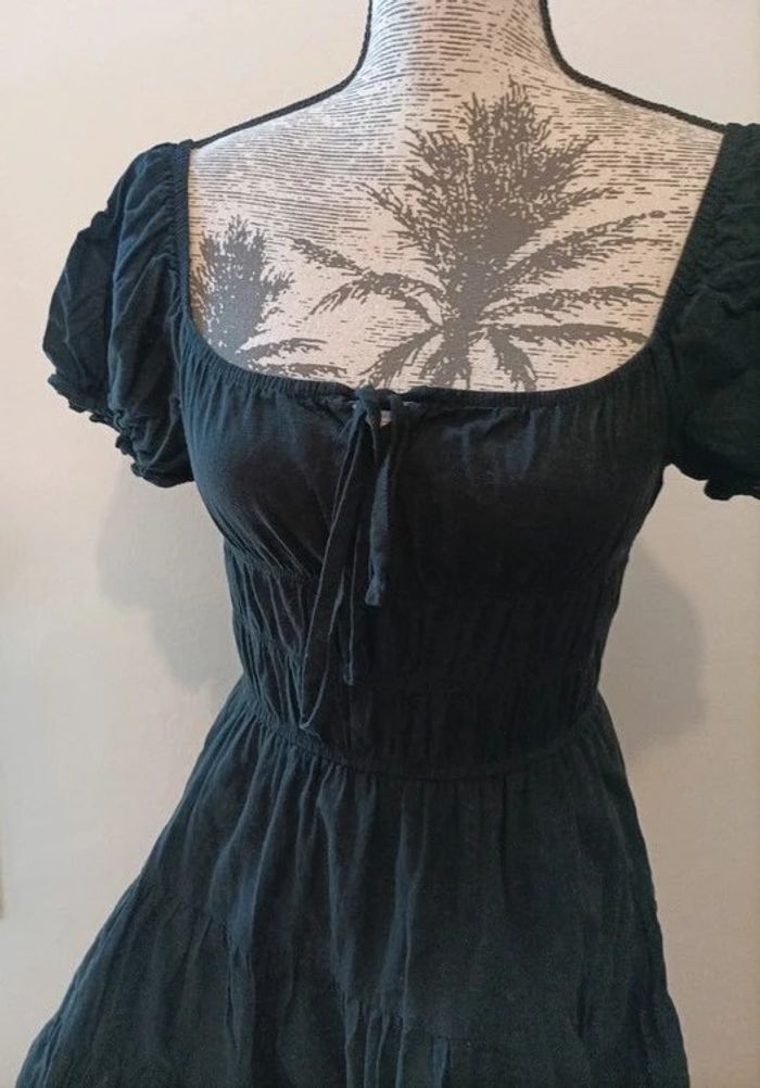 Petite robe noire - photo numéro 2