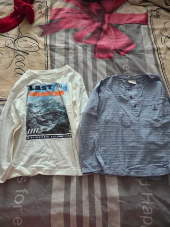 Lot de 2 teeshirt ML 5ans
