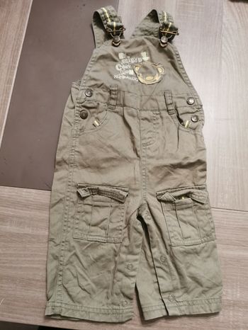 Salopette en 12 mois
