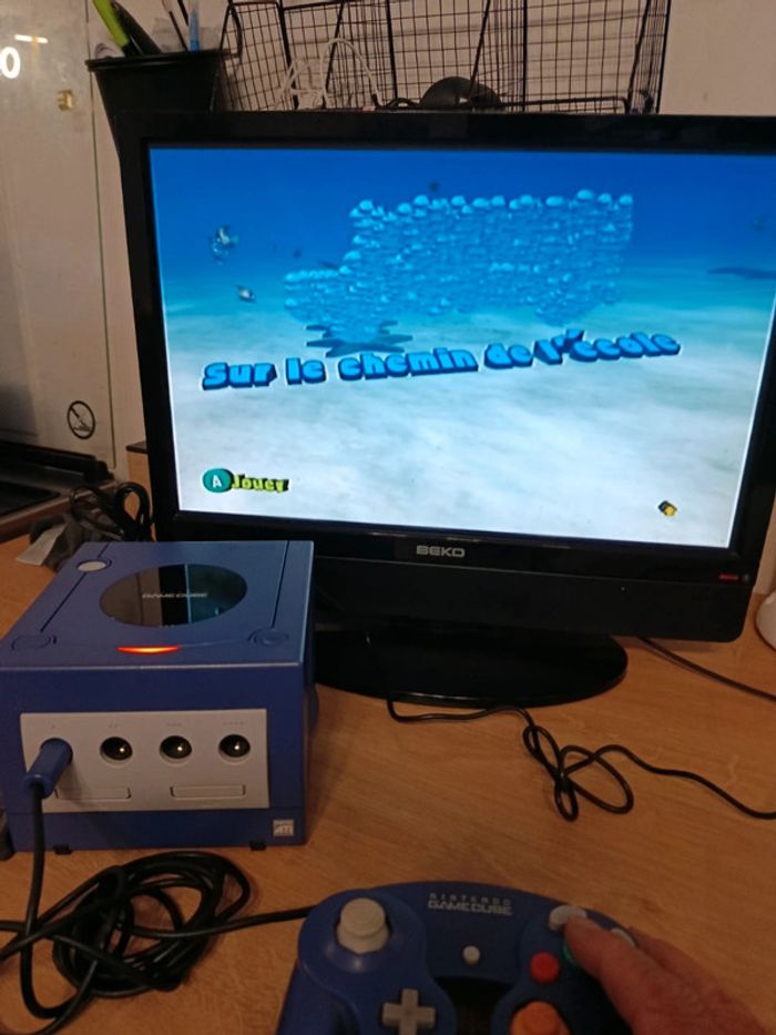 Nintendo GameCube violette manette câble et carte mémoire - photo numéro 15