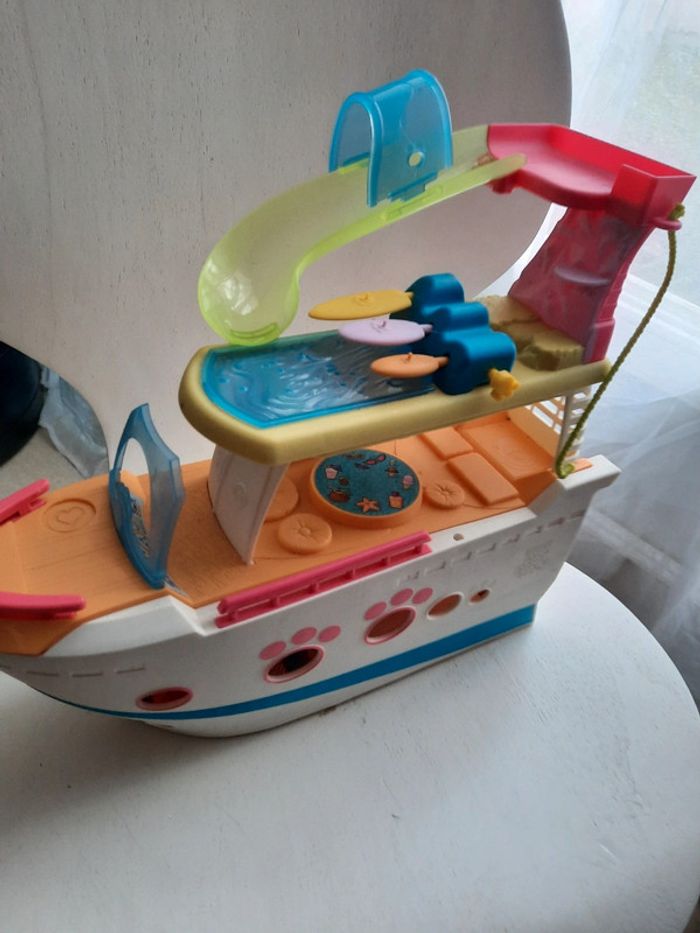 Bateau petshop - photo numéro 2