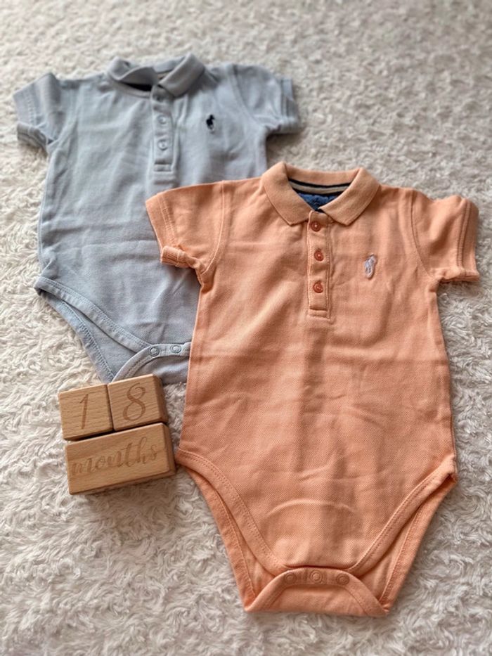 Lot de deux bodies/polo manches courtes 18 mois