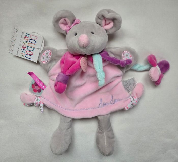 Doudou et compagnie marionnette souris rose Pearly