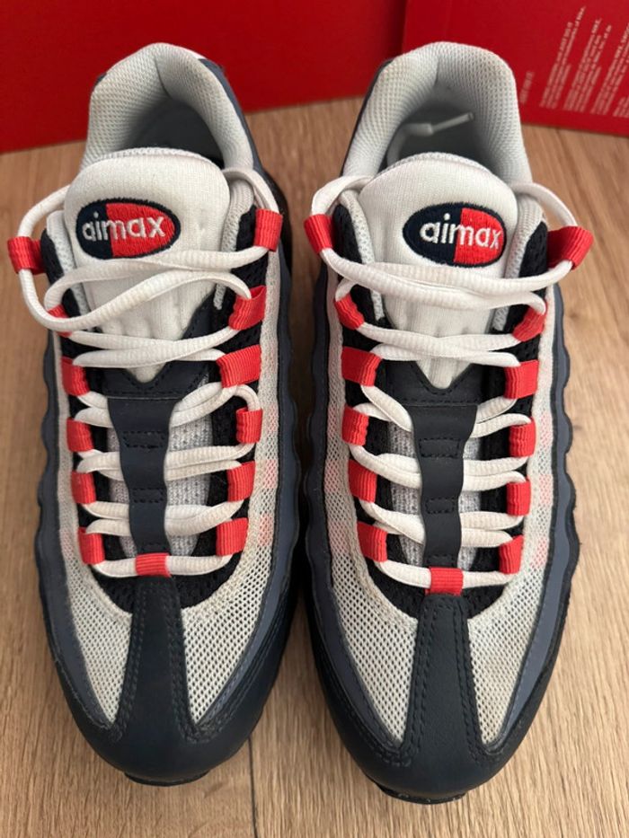 Baskets Nike air Max 95 pointure 39 comme neuves - photo numéro 10