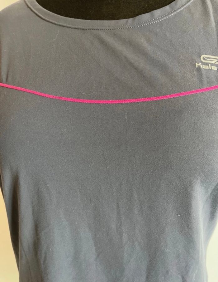 Haut de sport taille L de chez Kalenji en très bon état - photo numéro 2