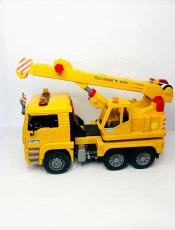 Camion grue Man Bruder 