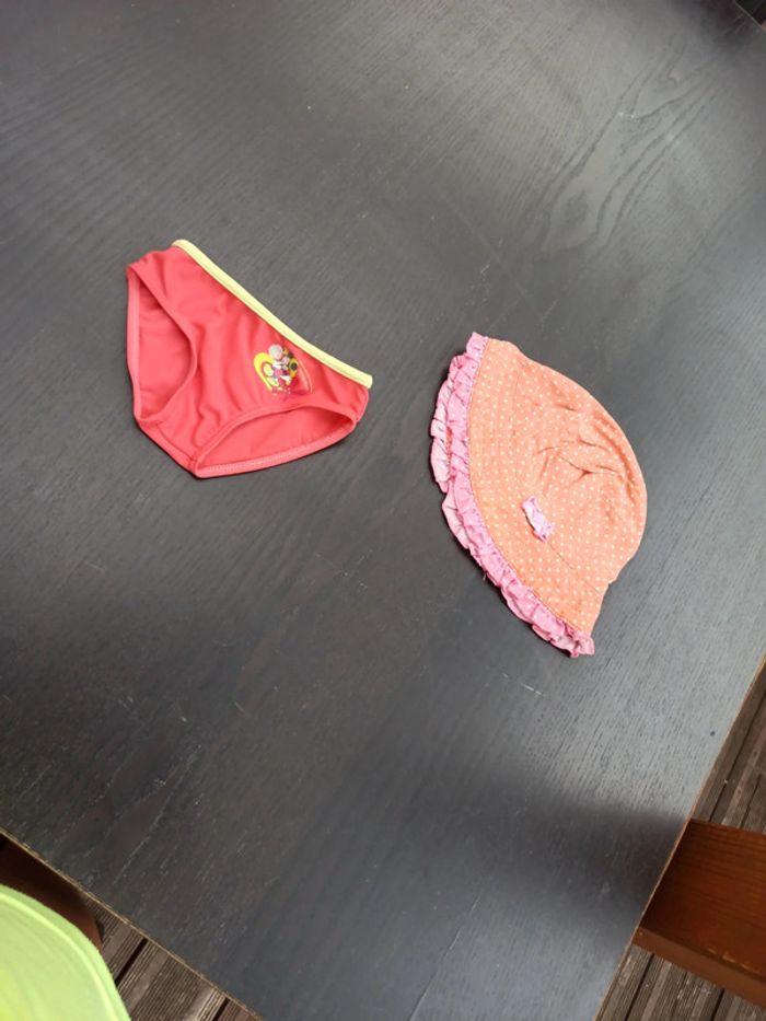 Maillot de bain + chapeau fille 6mois