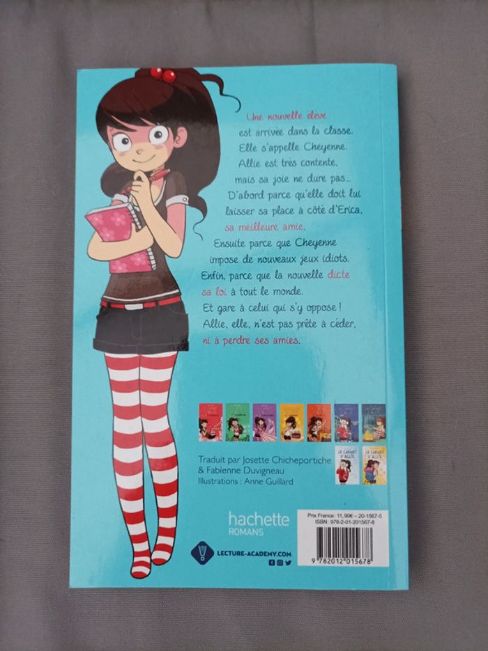 Livre " Le carnet d Allie : les vraies amies" neuf - photo numéro 2