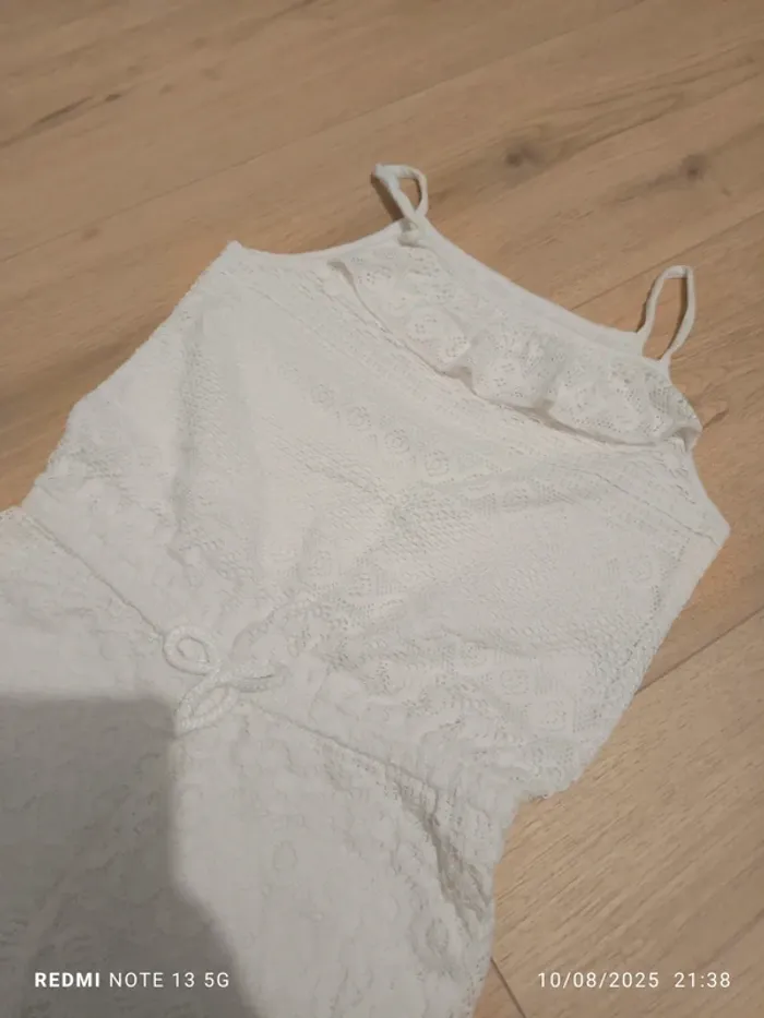 Magnifique combi short blanche logg taille 6ans - photo numéro 2