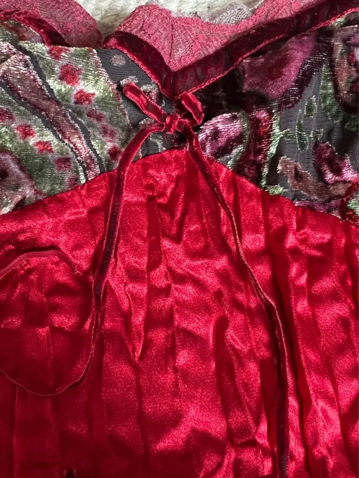 Débardeur matière froissée velours Vampire 🦇 Goth vintage 90s - Taille S/M - photo numéro 7