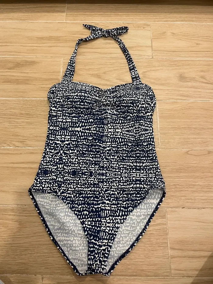 Maillot de bain 1 pièces taille 36
