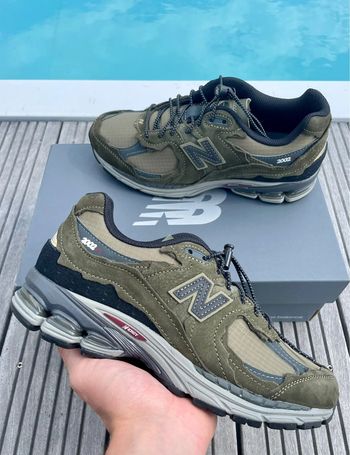 New balance 2002r protection pack kaki / olive