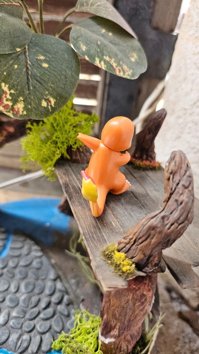 Super figurine Pokemon Nintendo Salameche effet brillant - photo numéro 4