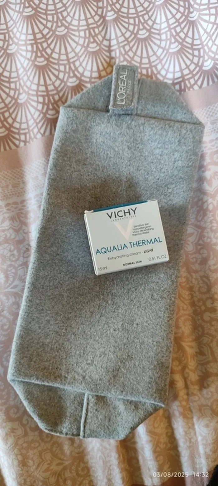 Vichy Aqualia Thermal Crème Hydratante Légère 15 ml + Trousse L'Oréal - photo numéro 6