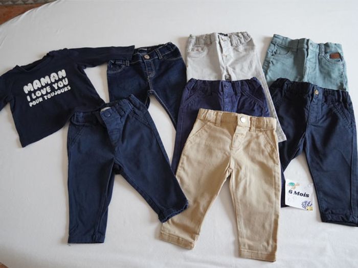 Gros Lot de Vêtements pour Garçon en 6 mois (17 pantalons + 11 hauts) - photo numéro 2