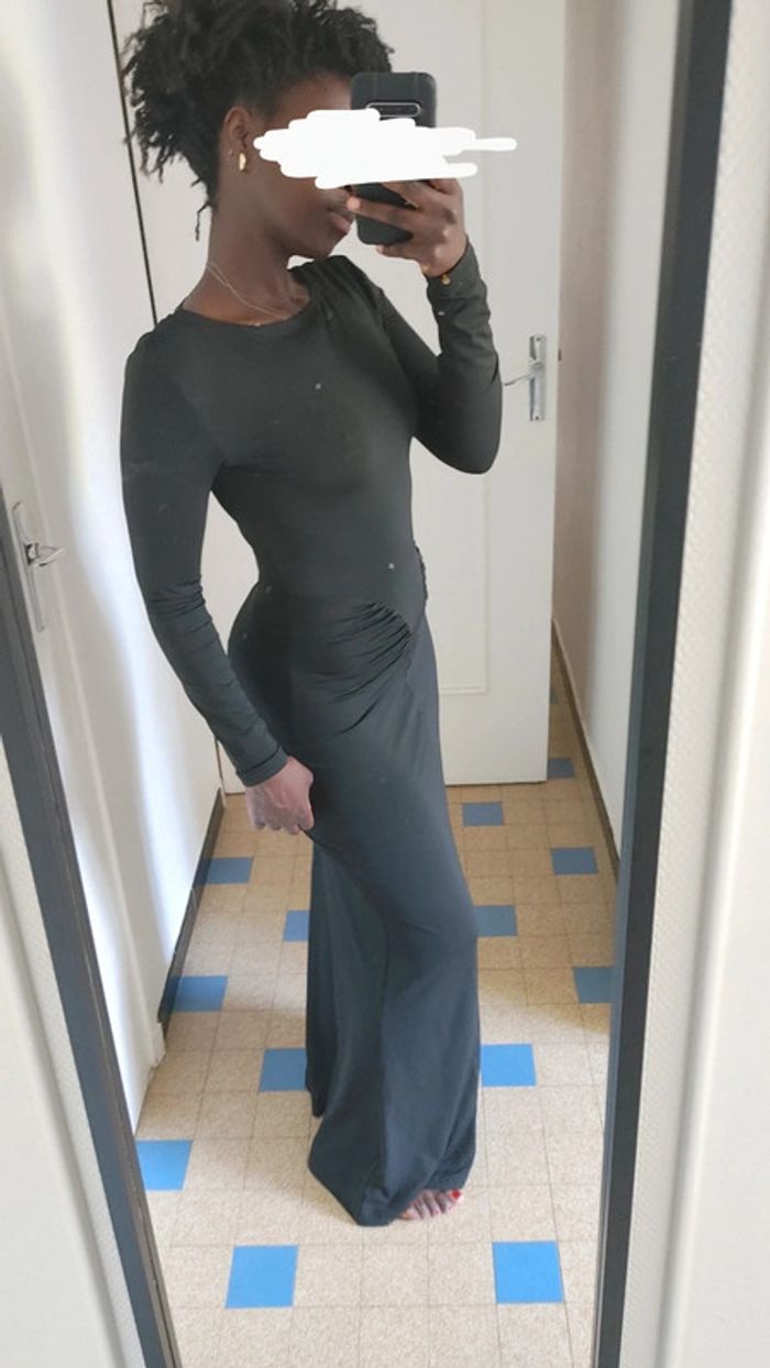 Magnifique robe longue manche longue coupe sirène - photo numéro 2