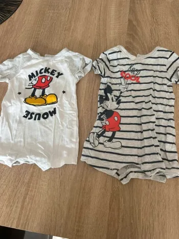 2 bodies body Mickey taille 1 mois
