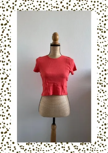 Crop top à manches courtes taille M