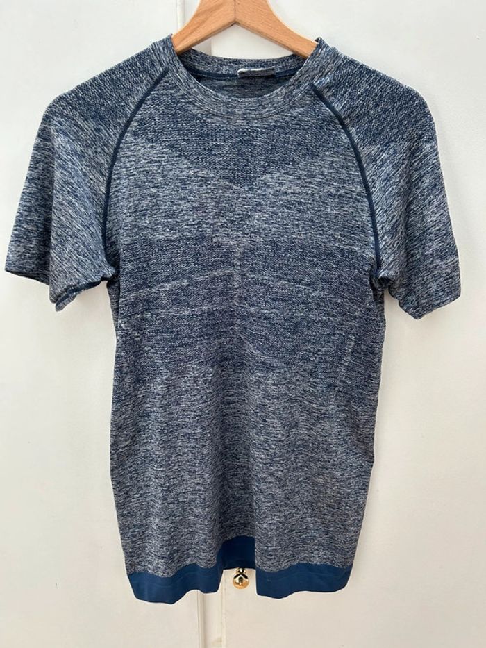 T-shirt de sport bleu - course musculation taille M homme